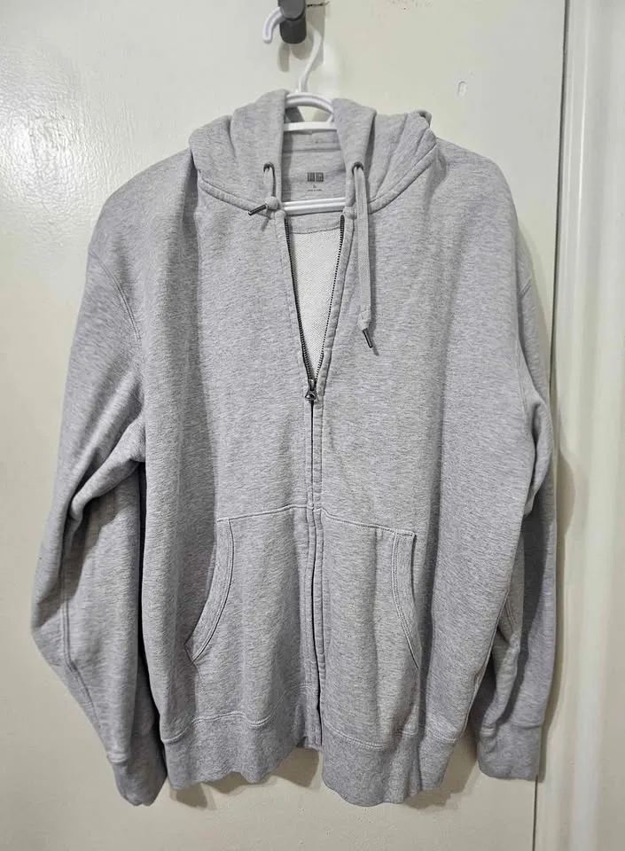 Uniqlo Full Zip Hoodie thumbnail