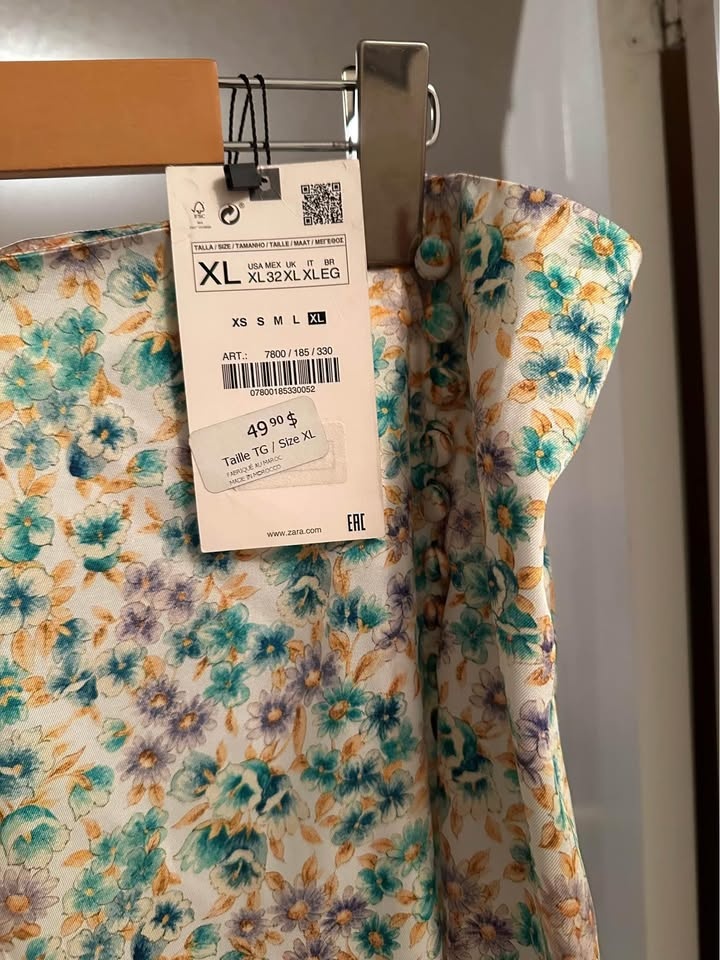 Zara Satin effect floral skirt - photo 4