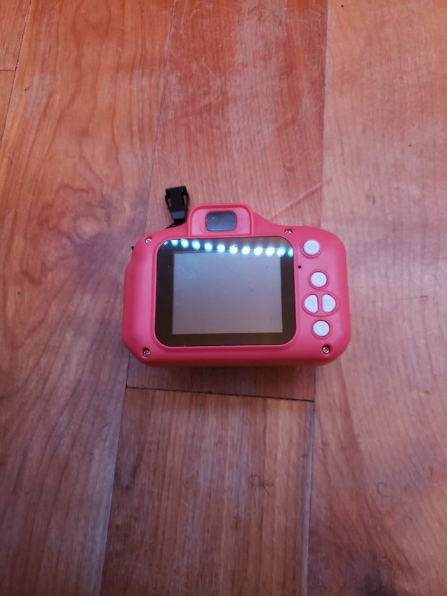 Cartoon Digital Camera - photo 3