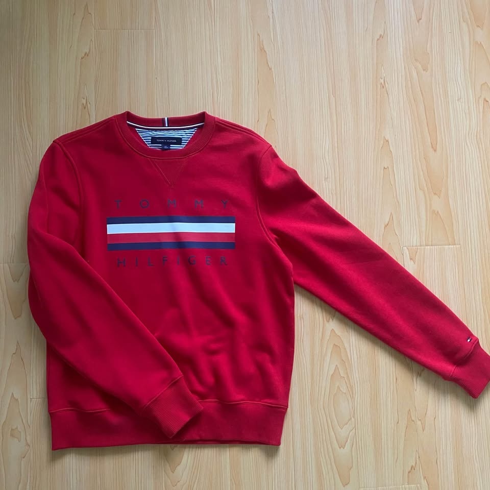 Tommy Hilfiger Crewneck 🏆
