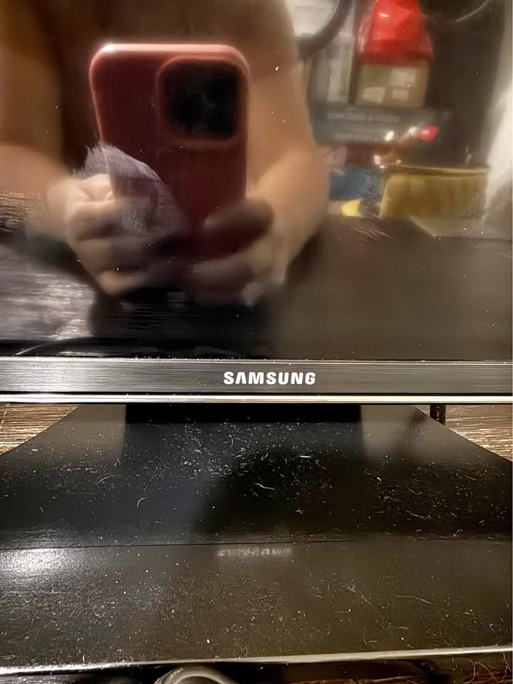 TV 40” Samsung UN40JU6500F