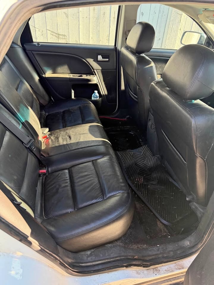 2004 Ford Five Hundred - photo 5