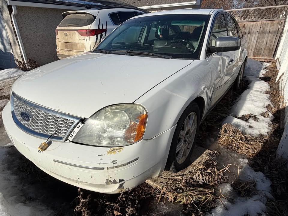 2004 Ford Five Hundred - photo 2