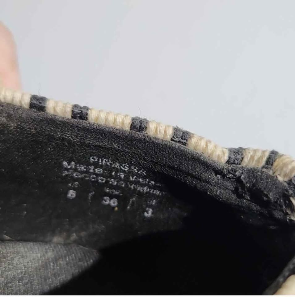 Kelly & Katie Black and Cream Striped Flats Size 8 - photo 3
