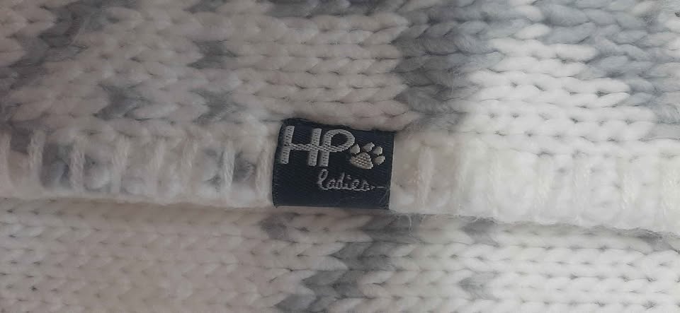 Hot Paws White and Grey Knitted Winter Scarf🏆 - photo 4
