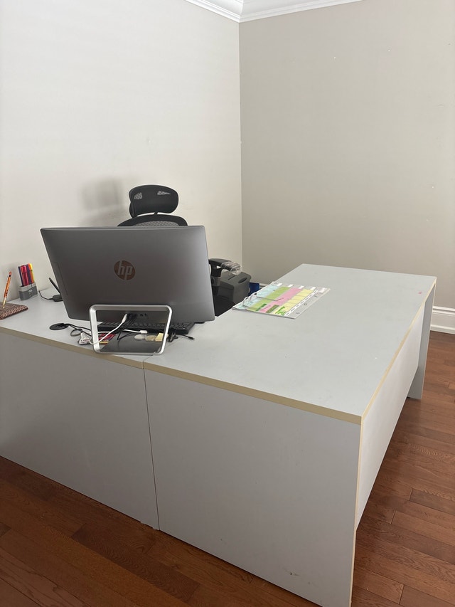 Office Desk - L-Shaped - photo 2