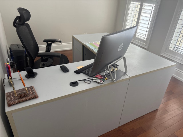 Office Desk - L-Shaped - photo 3