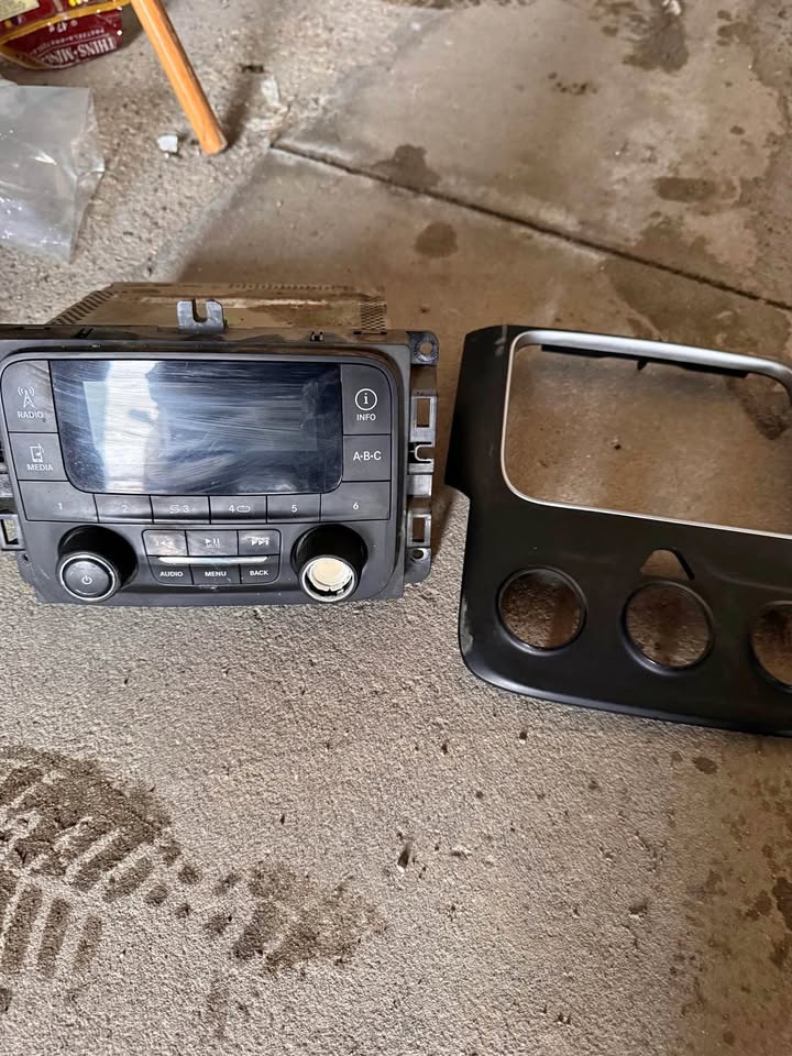 2015 Ram 1500 Radio