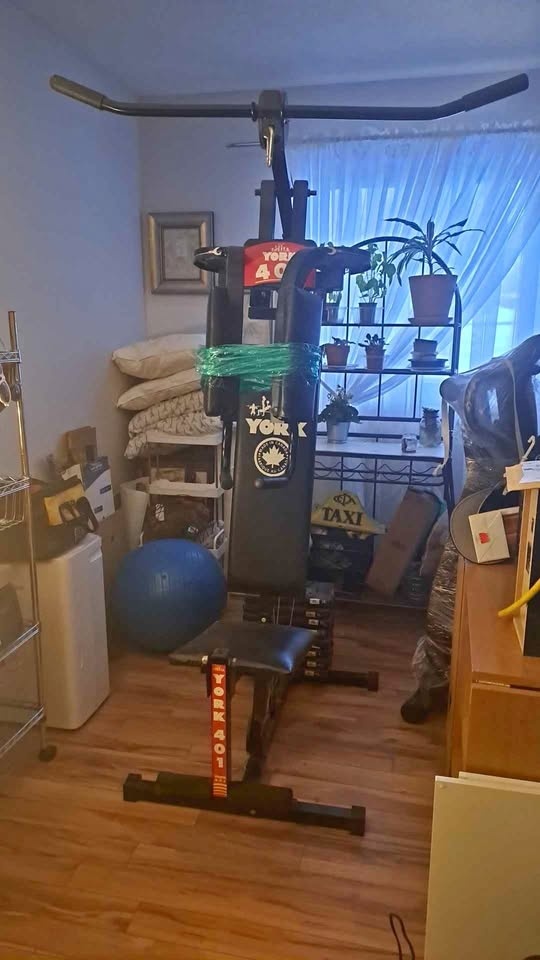 York 401 Weight Machine