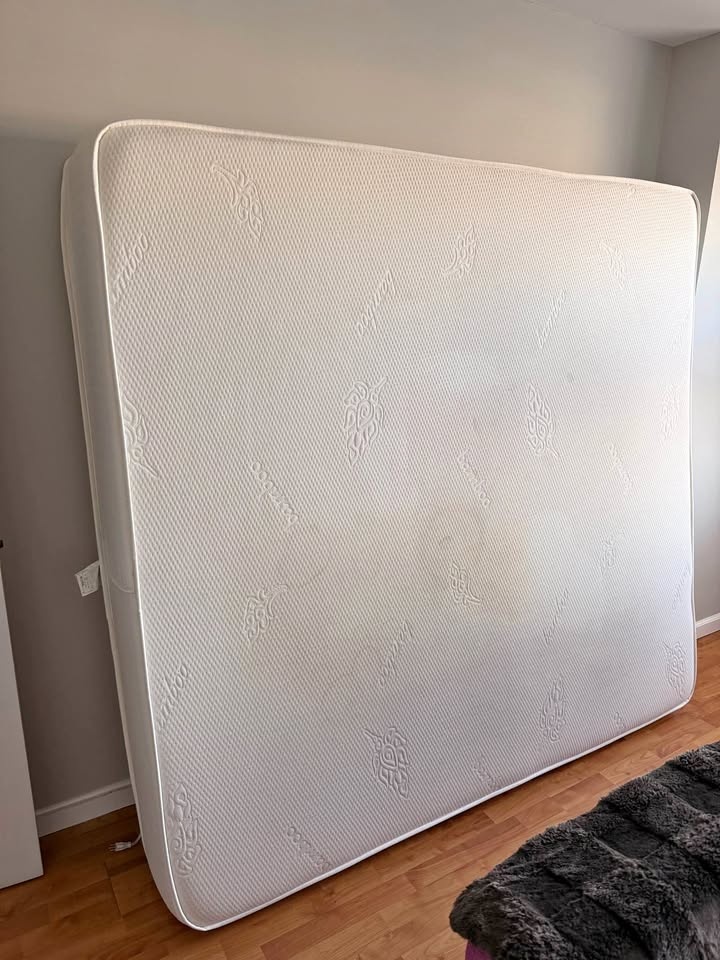 Foam Mattress Bamboo. King size