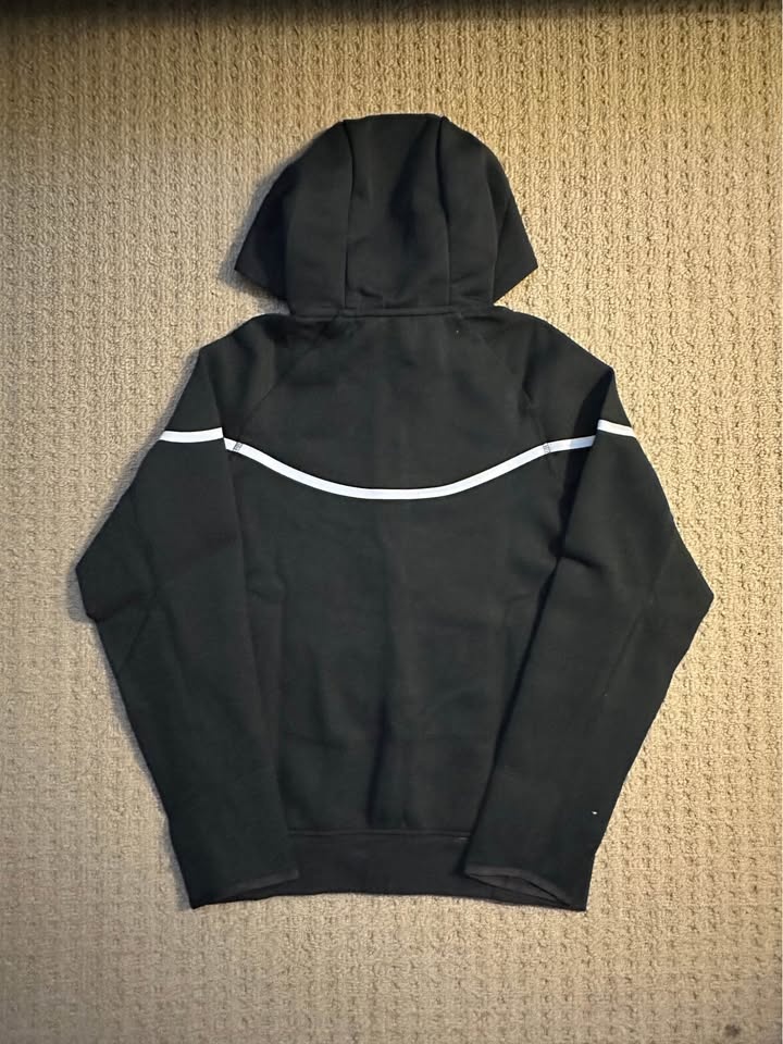 Reflective Nike Tech Fleece Top - photo 2