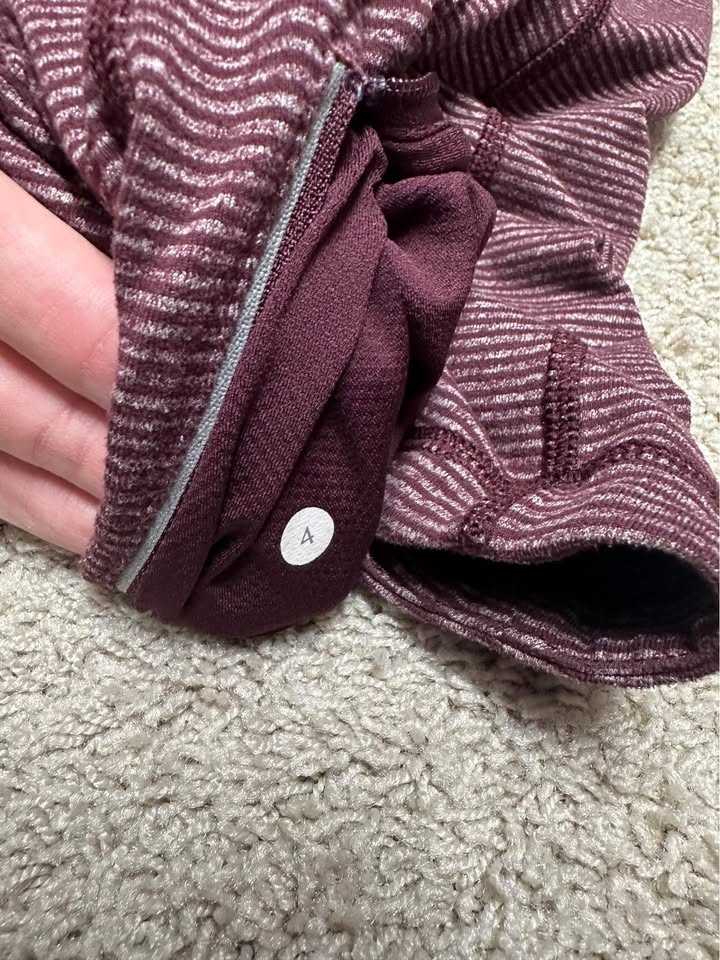 Lulu Bordeaux Star runner long sleeve - photo 3