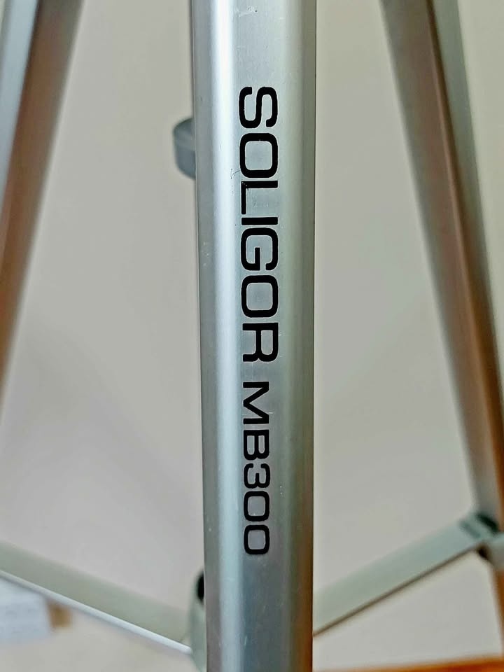 Camera Tripod - Soligor MB300, Sturdy Aluminum German Build - photo 2