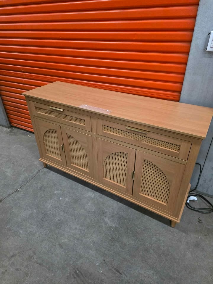 New in Box Drew Barrymore Media Console - Wholesale - photo 2