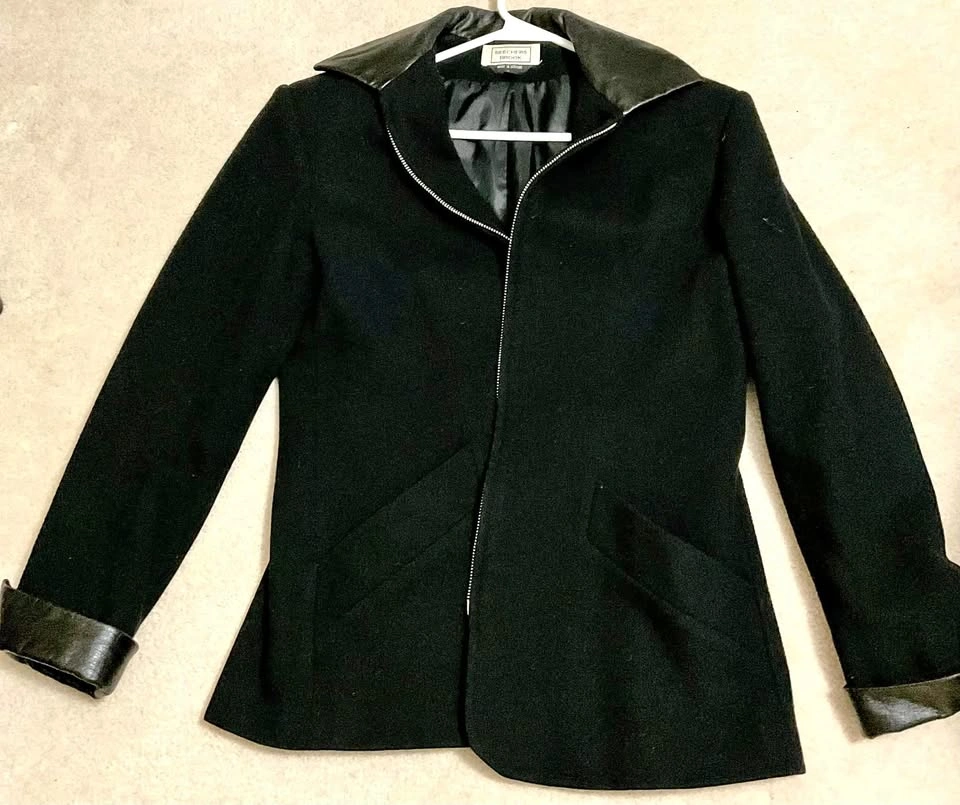 Jacket for women size 6