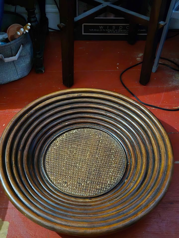 Decorative Corner Table - photo 2