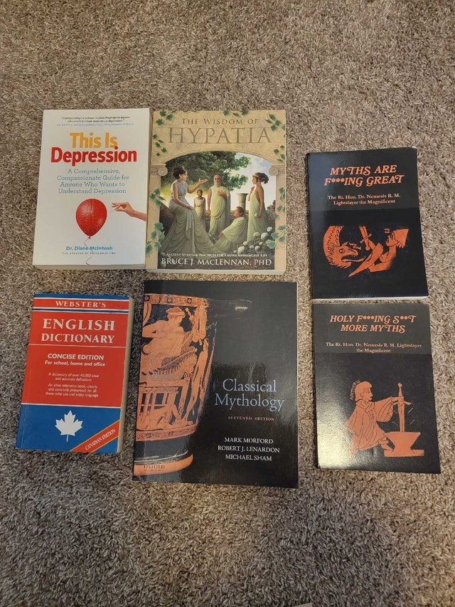 Various reference books! - photo 2