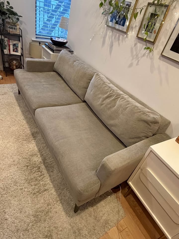 West Elm Andes Petite Sofa - 76.5" Distressed Velvet - photo 2