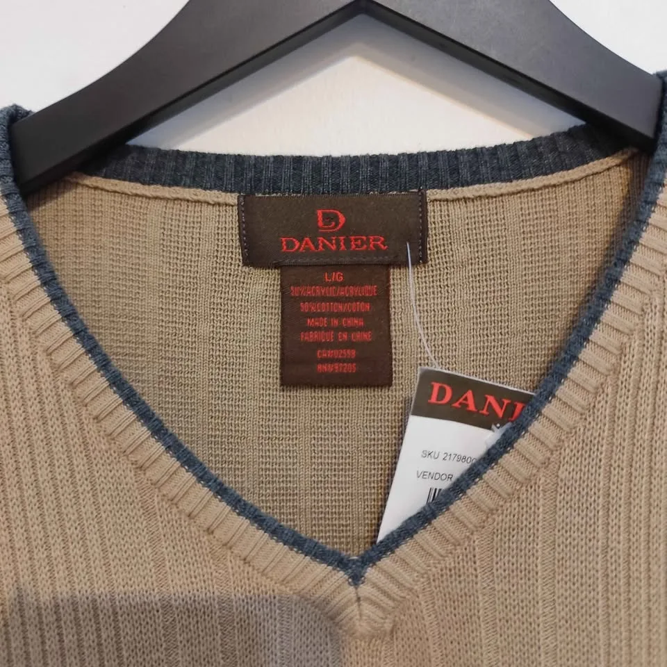 Brand new Danier Sweater Large image indicator(2)