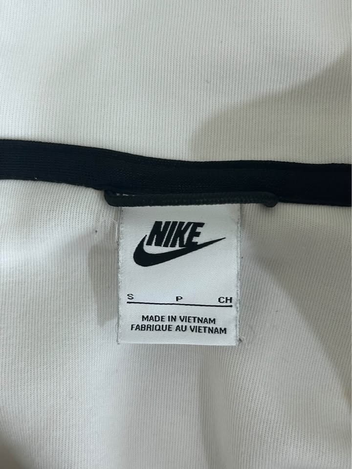 WHITE NIKE TECH - photo 3