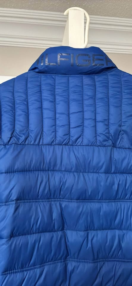 Tommy Hilfiger packable jacket Med - photo 2