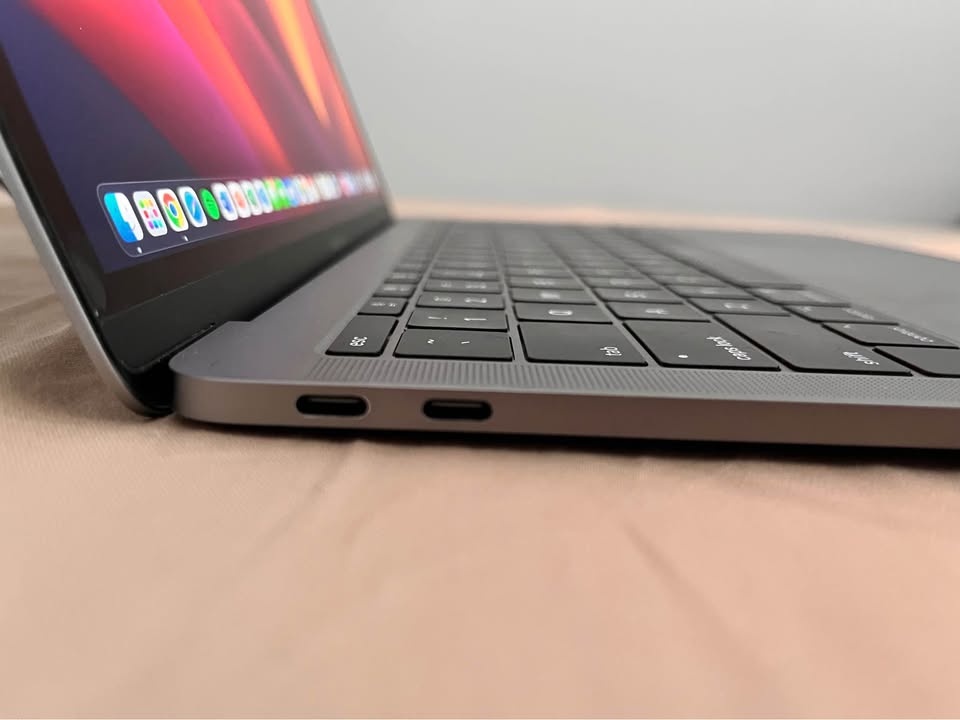 Apple MacBook Pro 13” 2017 16GB RAM 512GB SSD Space Gray - photo 4