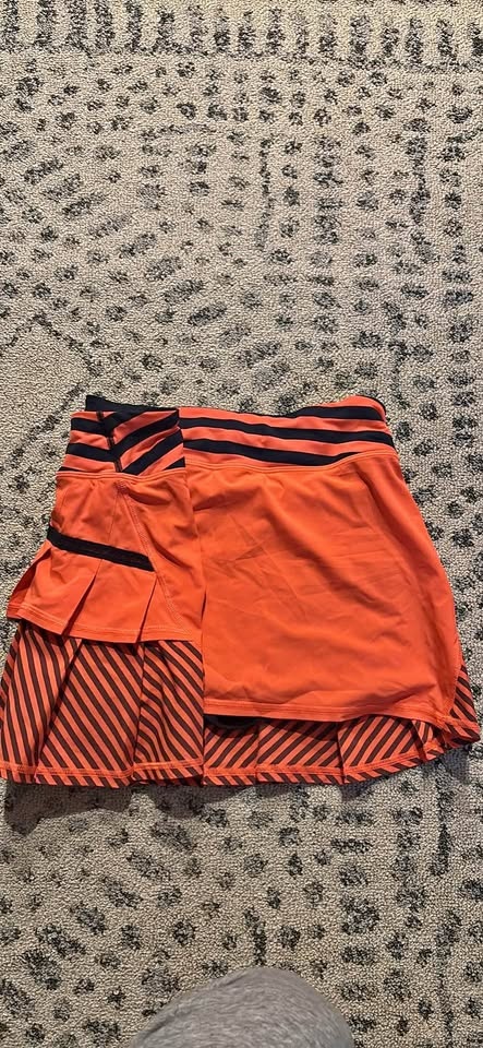 Lululemon skirt/short 10 REG