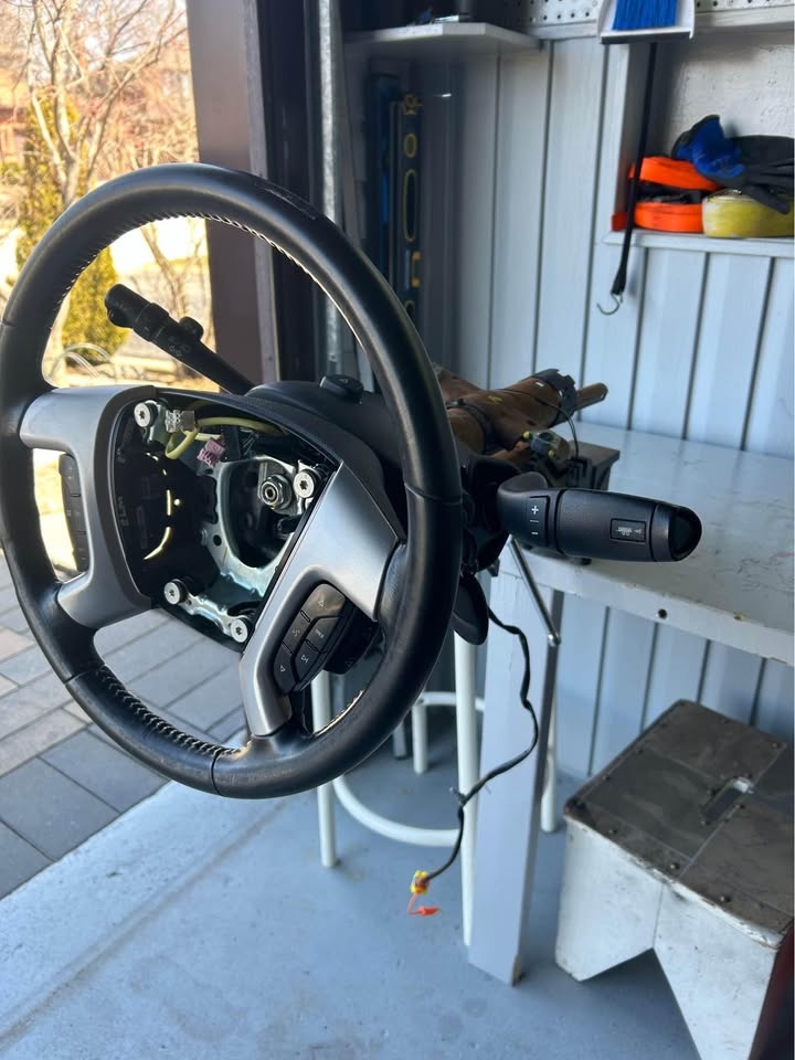 Steering wheel and column 07-13 - photo 2