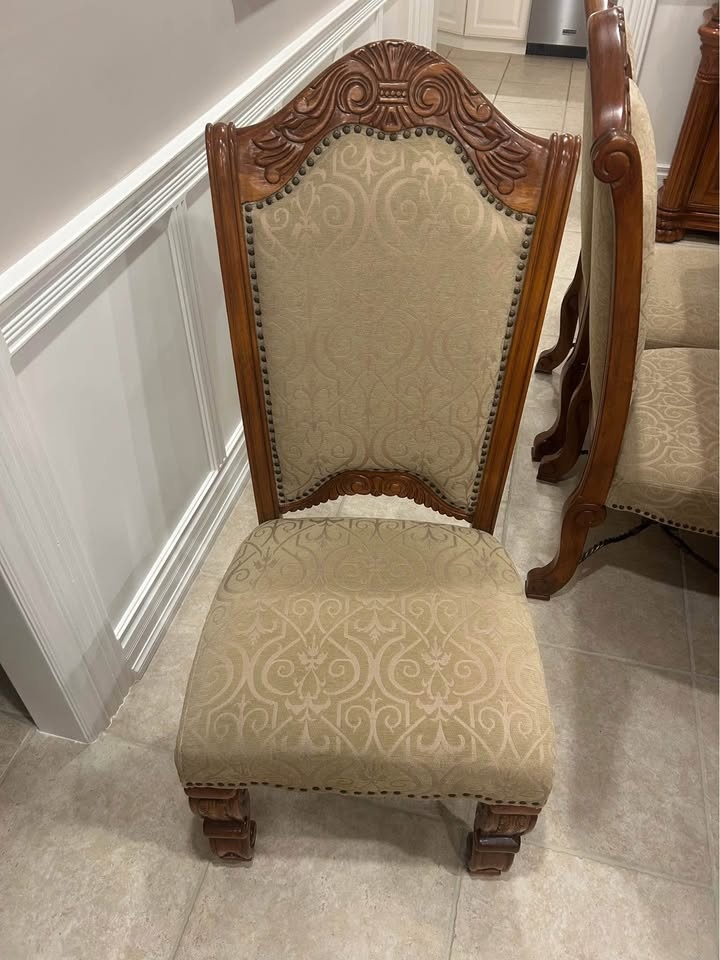 Wood & Iron Dining Room Set with 8 Chairs - photo 4