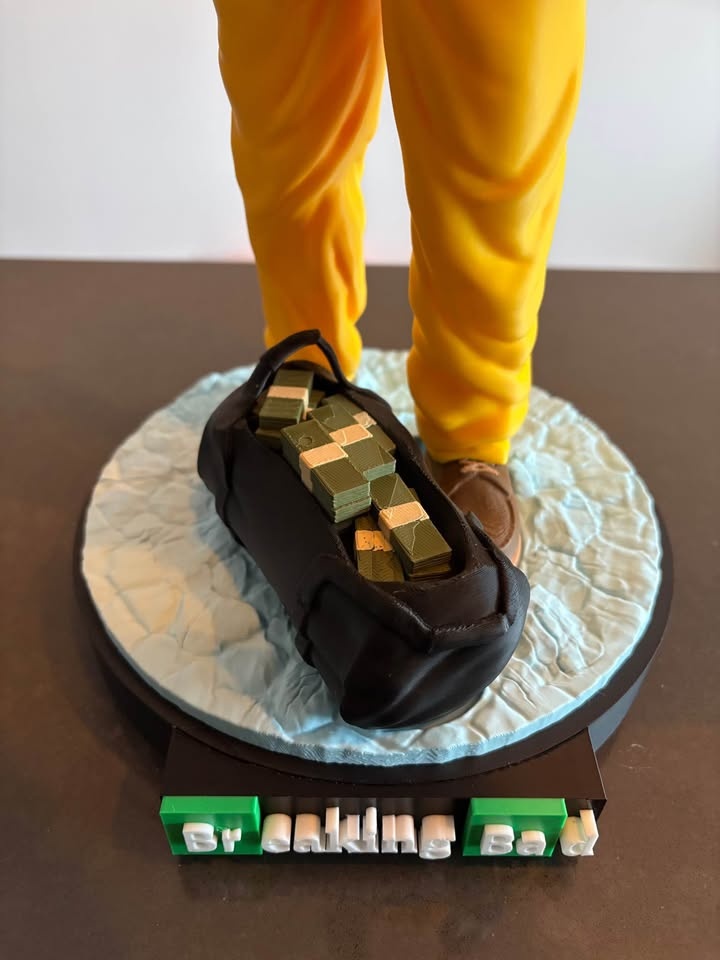 Walter White 42cm Statue: 3D Printed | High Detail PLA Model | D - photo 3