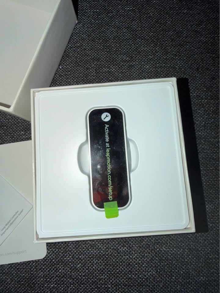 Leap Motion Controller - photo 2