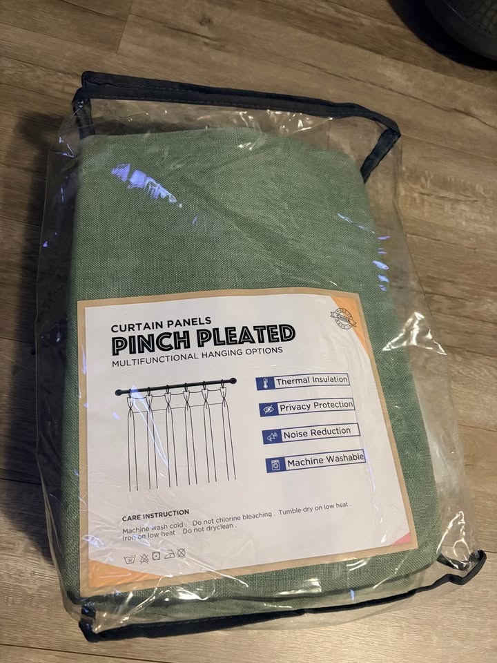 New Pack of 40x84” Pinch Pleated Curtain Panels (2 Panels) Sage - photo 2