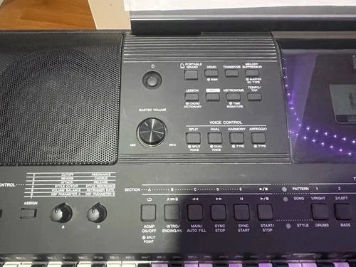 Yamaha PSR-E453 61-Key Electronic Keyboard with Stand - photo 5