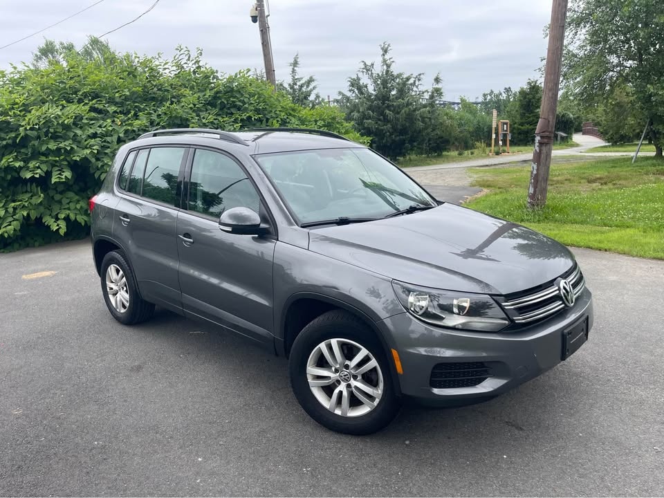 2016 Volkswagen Tiguan 2.0T S Sport Utility 4D - photo 2
