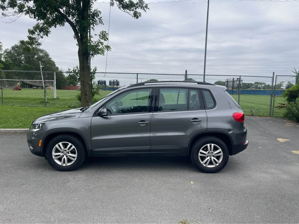 2016 Volkswagen Tiguan 2.0T S Sport Utility 4D - photo 5