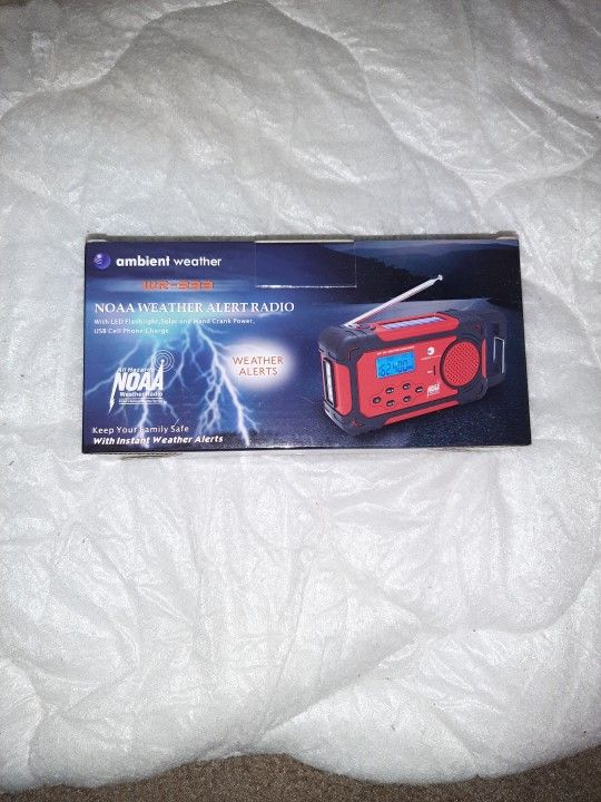 New WEATHER ALERT Radio, FLASHLIGHT & CELL CHARGER, Solar charge