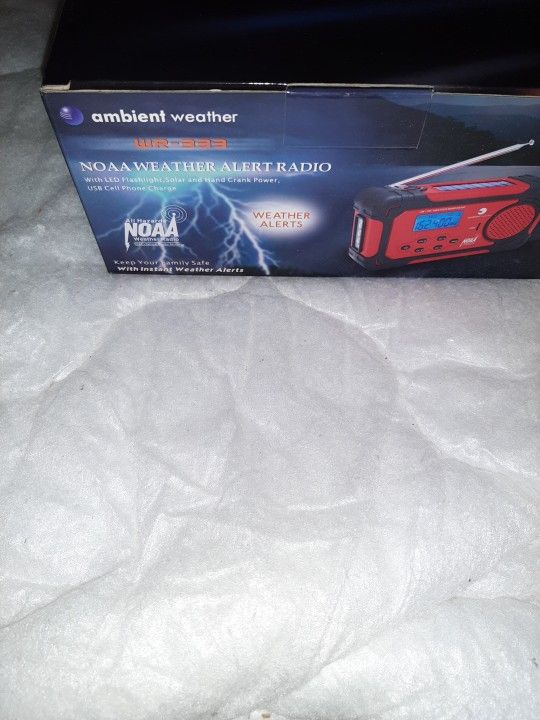 New WEATHER ALERT Radio, FLASHLIGHT & CELL CHARGER, Solar charge - photo 2