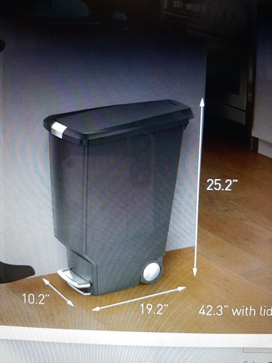 LOCKING STEP ON Kitchen Trash Can Gray 13GAL Simple Human brand