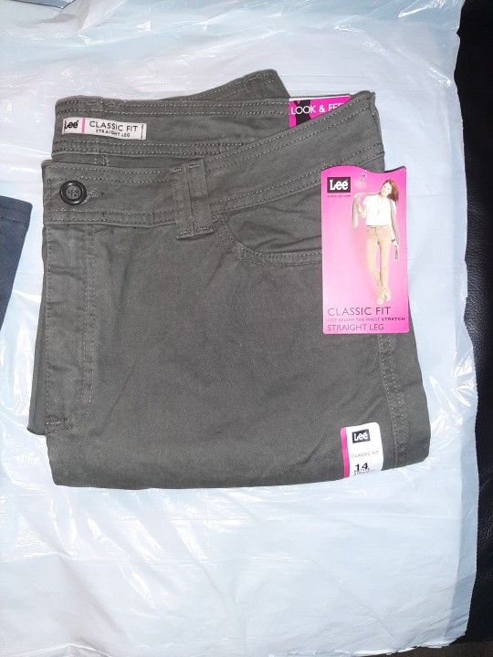 NEW W/TAG $44 LEE STRETCH JEANS GREEN, Size 14, 12 Petite
