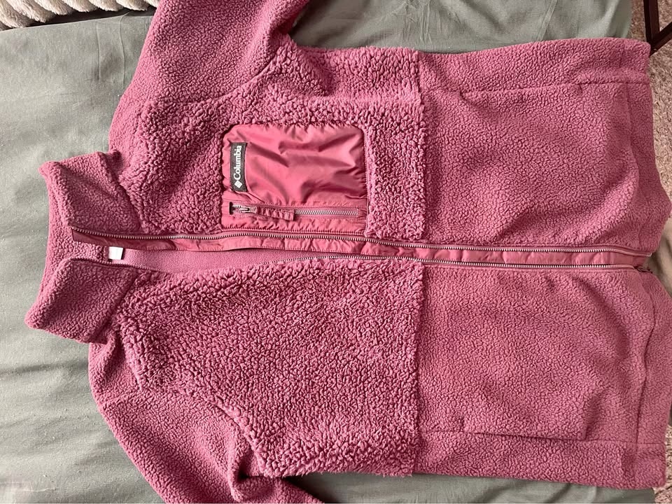 NEW Colombia Jacket (medium)