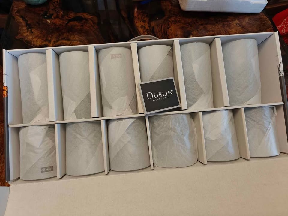 Brand new Dublin Collection crystal glass set. - photo 2