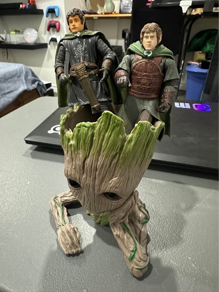 Lord of the Rings Merry Pippin Baby Groot Ent Figure - photo 2