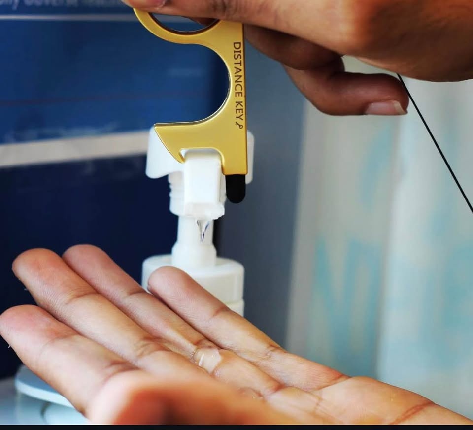 Contactless Retractable Keychain Bottle Opener Stylus Tool - photo 4