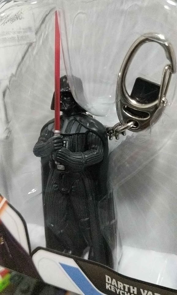Two Star Wars Keychains: Darth Vader & C-3PO - photo 2