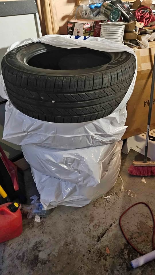 SUV Tires 275/55R20 Ford Expedition Max Tires