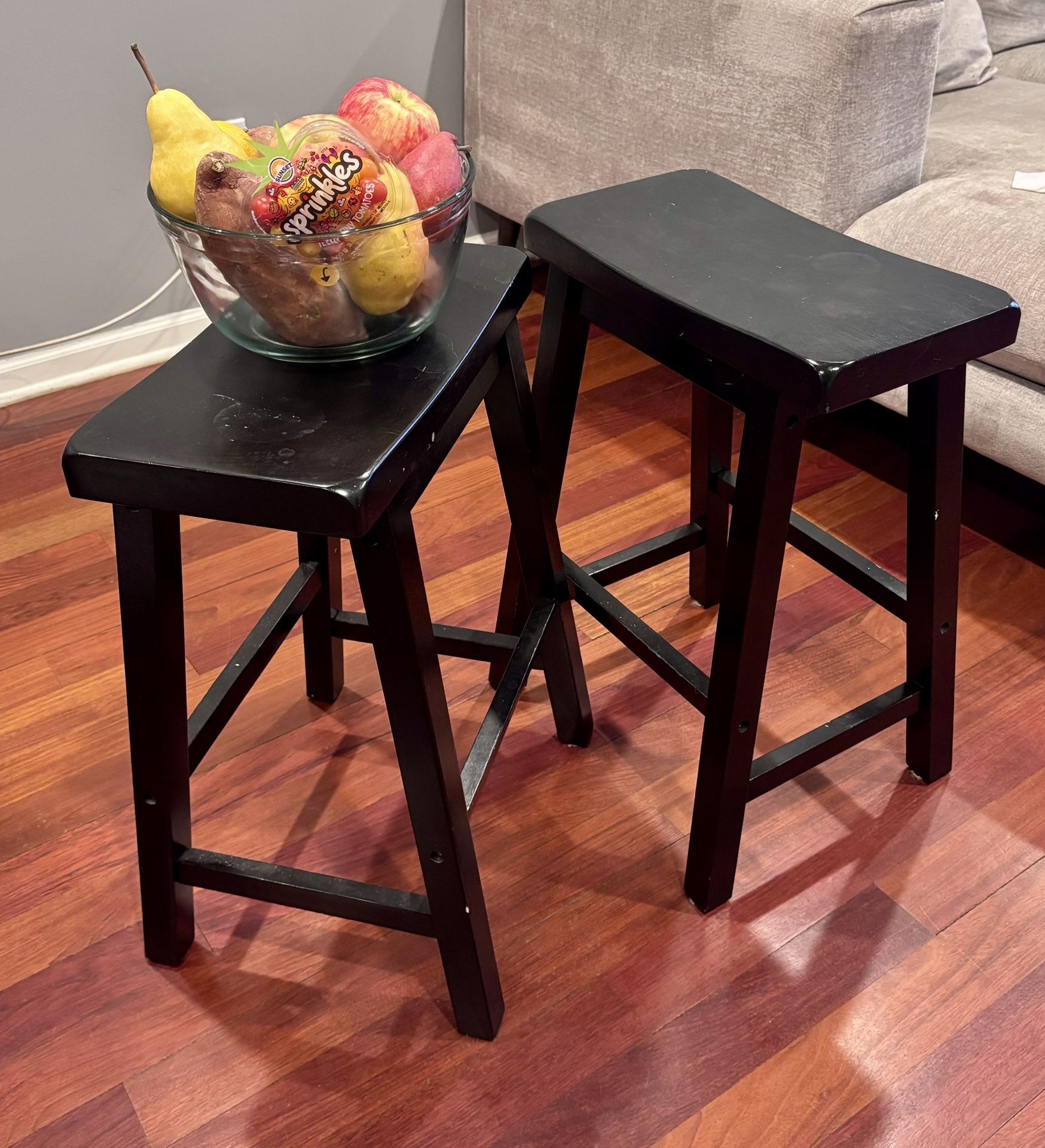 Set of 2 Black Wooden Stools – Sturdy, Stylish & Versatile! - photo 2