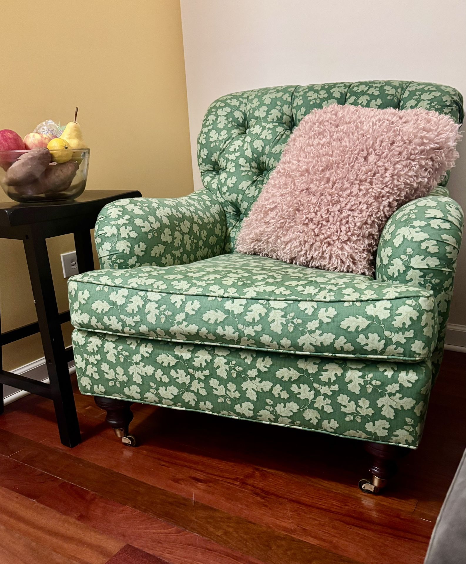 Vintage Granny-Chic Green Accent Chair