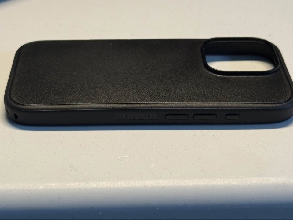 Otterbox iPhone 16 Pro Case - photo 2