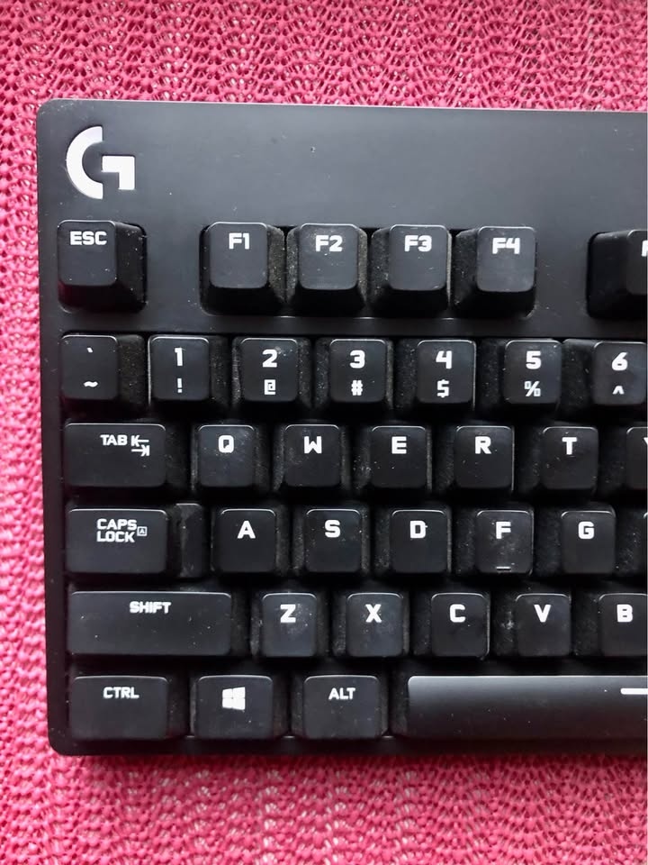 Logitech G610 (Orion Red) Mechanical Gaming Keyboard - photo 2