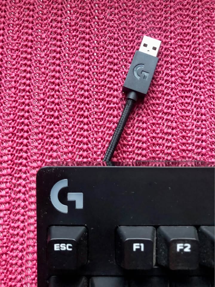 Logitech G610 (Orion Red) Mechanical Gaming Keyboard - photo 3